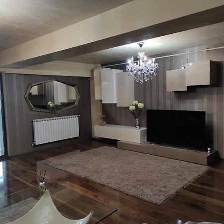 Apartament Lux Ultracentral Craiova Exteriör bild