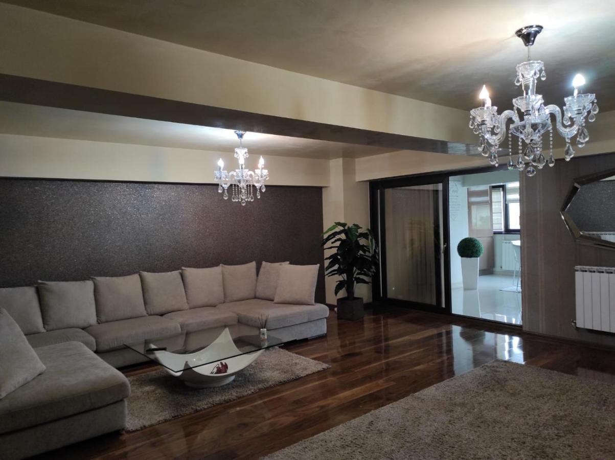 Apartament Lux Ultracentral Craiova Exteriör bild